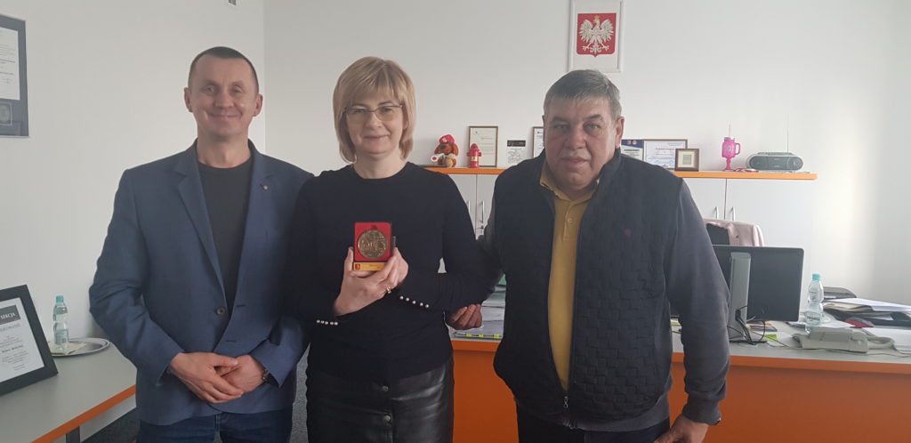 Wyróżnienie dla Pani dyrektor Wojewódzkiego Ośrodka Ruchu Drogowego w Lublinie - Pani Renaty Bieleckiej